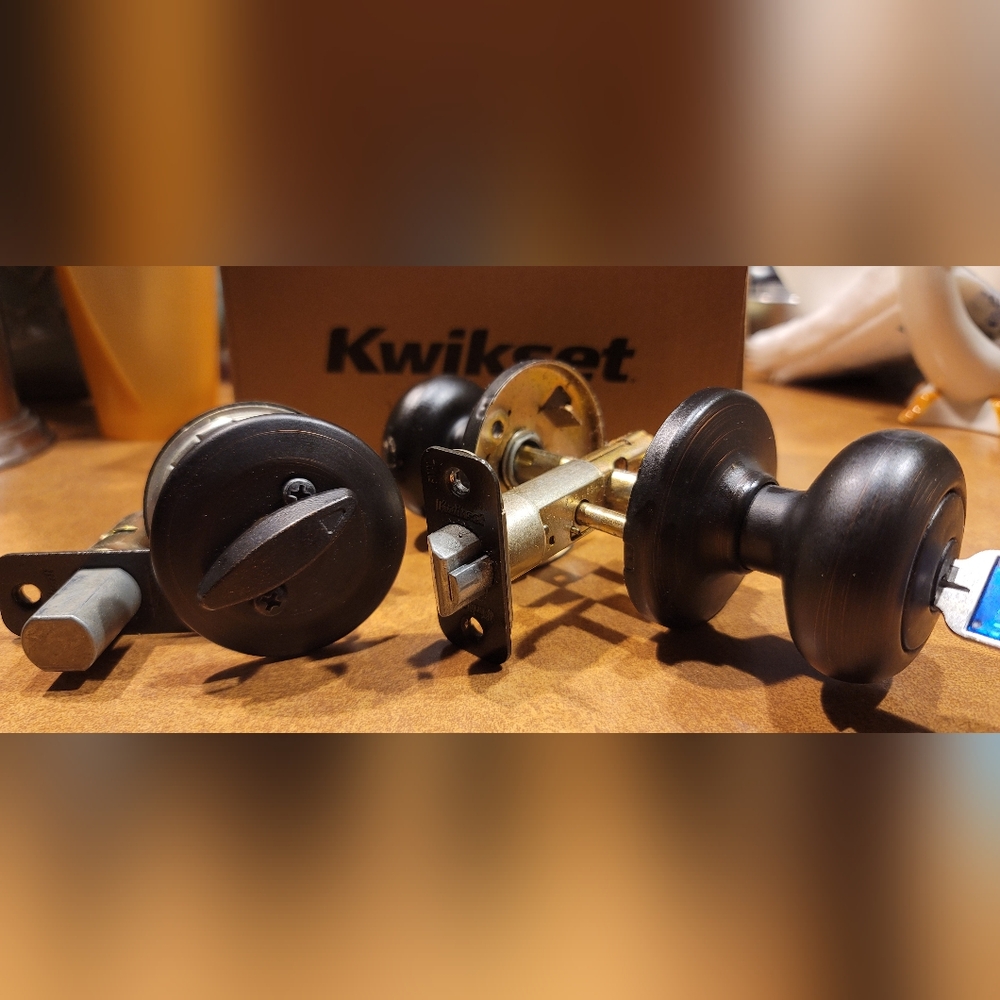 3 Sets Kwikset Matte Black Matched (keyed alike) Locks, 3 Deadbolts, 3 Regular